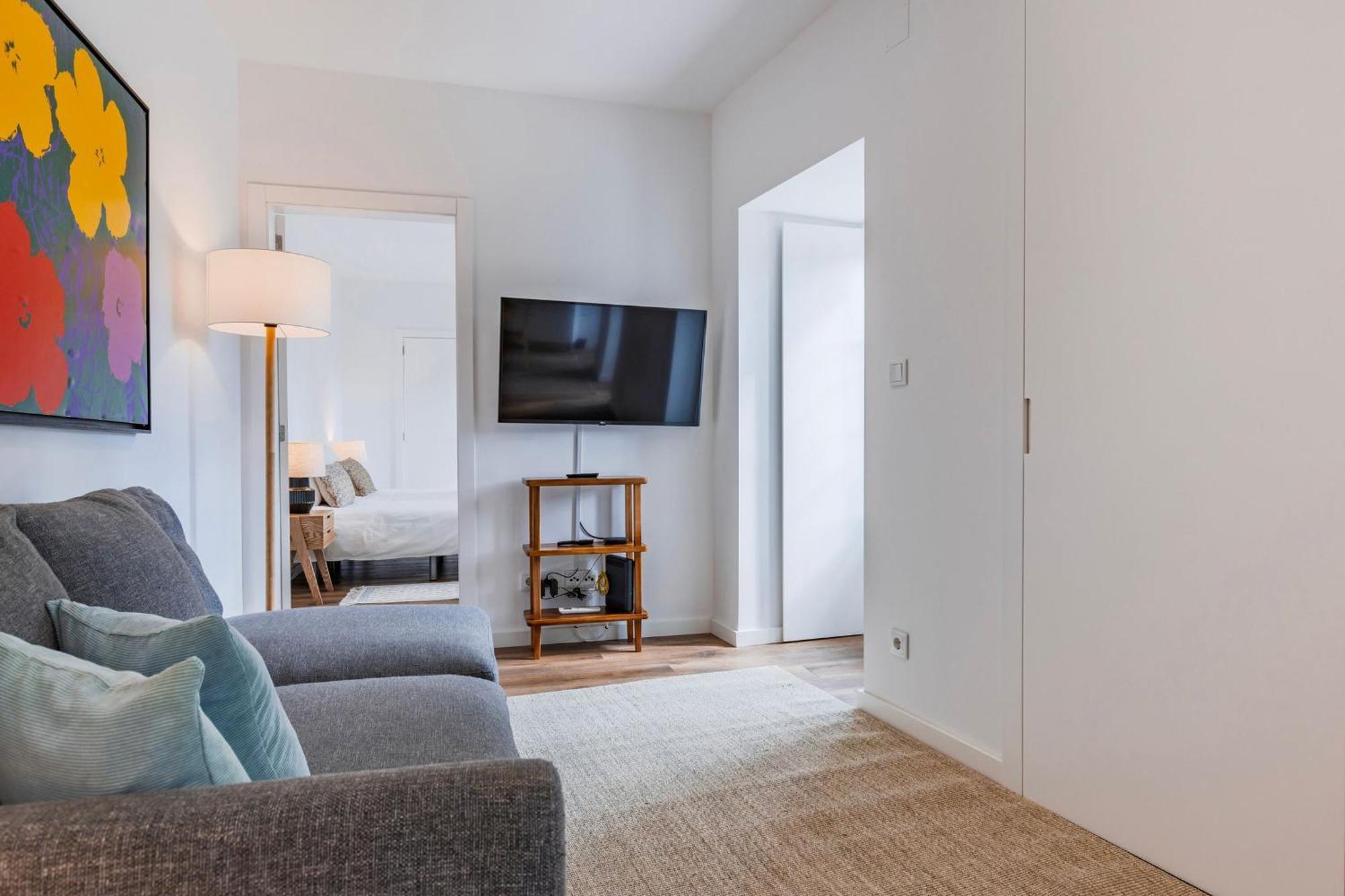 2bdr Cozy In Graca By Lovelystay Lisbon