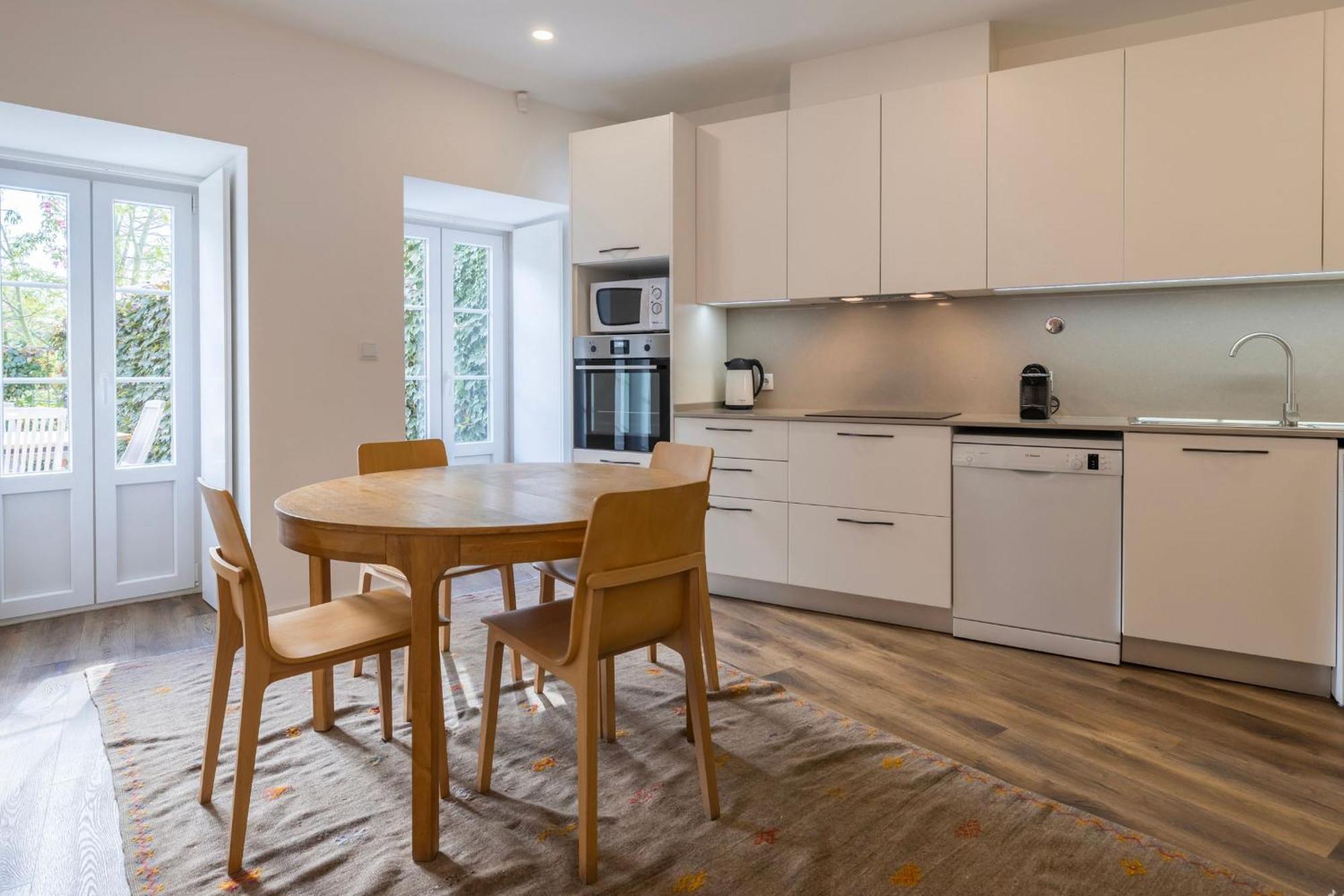 2bdr Cozy In Graca By Lovelystay * Lisbon
